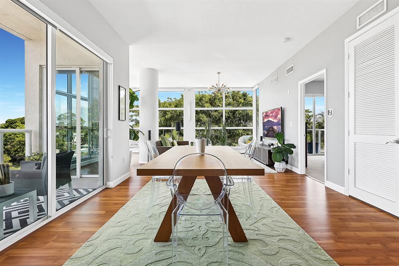 Image 19 of 59 For 2301 Wilton Dr  R303