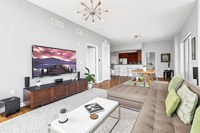 Image 22 of 59 For 2301 Wilton Dr  R303