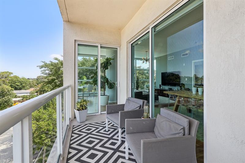 Image 24 of 59 For 2301 Wilton Dr  R303