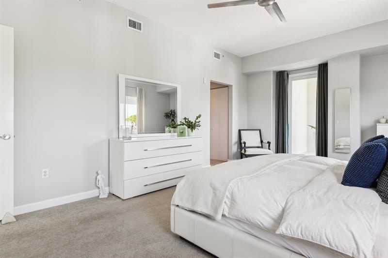 Image 26 of 59 For 2301 Wilton Dr  R303