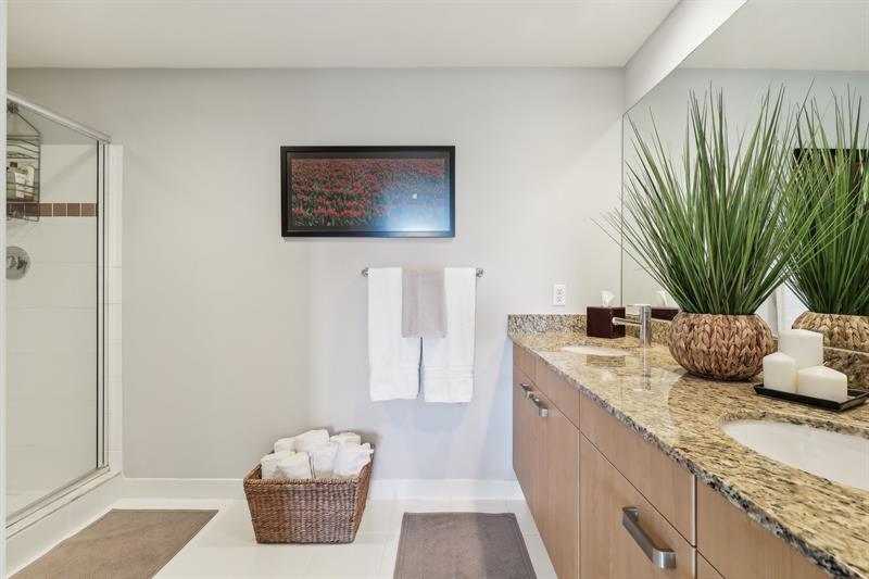 Image 30 of 59 For 2301 Wilton Dr  R303