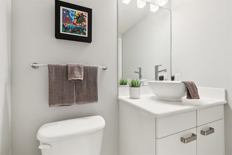 Image 41 of 59 For 2301 Wilton Dr  R303