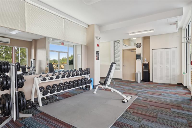 Image 48 of 59 For 2301 Wilton Dr  R303