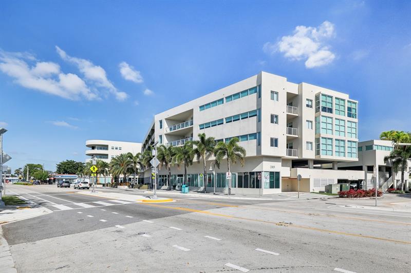 Image 53 of 59 For 2301 Wilton Dr  R303