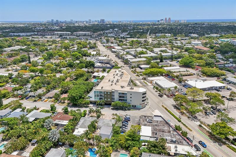 Image 56 of 59 For 2301 Wilton Dr  R303