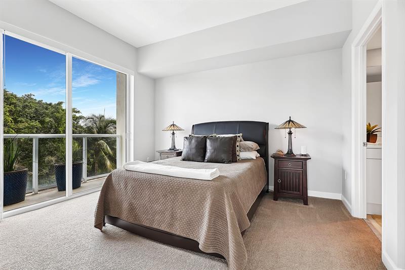 Image 7 of 59 For 2301 Wilton Dr  R303