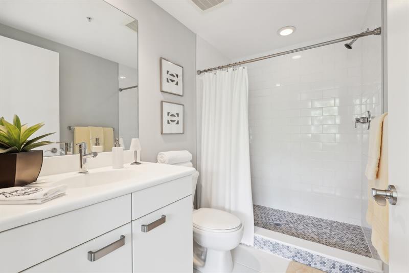 Image 8 of 59 For 2301 Wilton Dr  R303