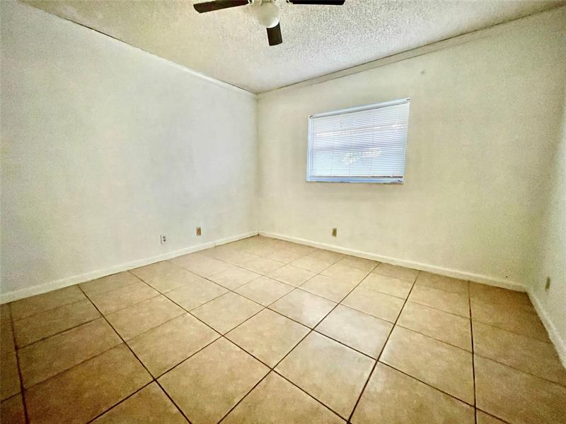 Image 14 of 19 For 9133 48th St