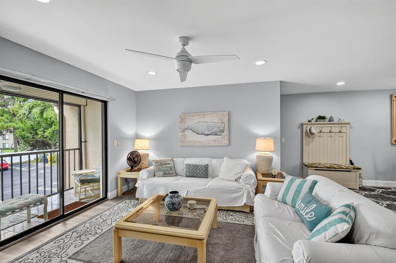 Image 19 of 55 For 813 Sky Pine Way  D2