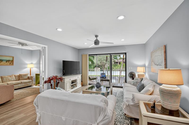 Image 4 of 55 For 813 Sky Pine Way  D2