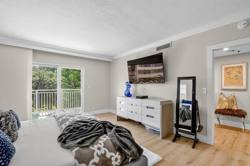 Image 32 of 78 For 950 De Soto Rd  5-a