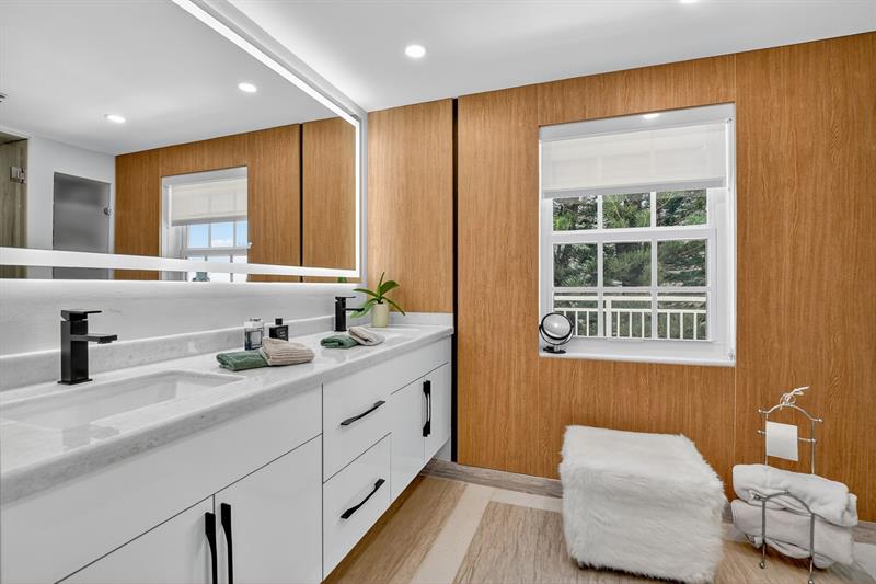 Image 37 of 78 For 950 De Soto Rd  5-a