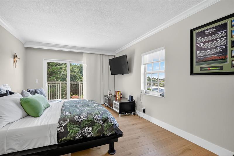 Image 49 of 78 For 950 De Soto Rd  5-a