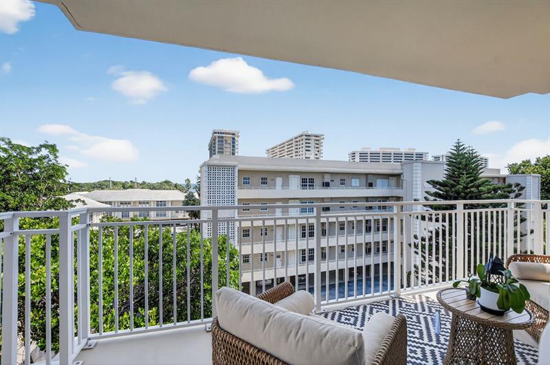 Image 56 of 78 For 950 De Soto Rd  5-a