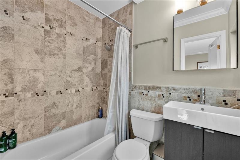 Image 16 of 20 For 426 8th Ave  