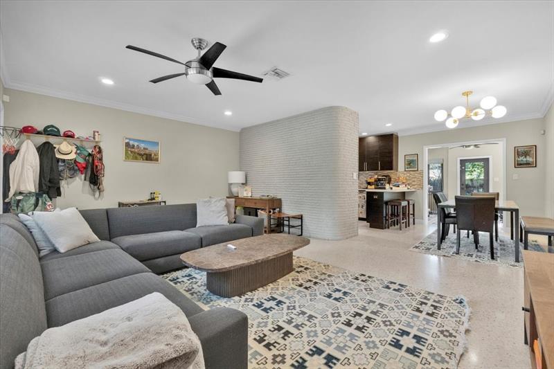 Image 6 of 20 For 426 8th Ave  