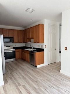 Image 6 of 6 For 16088 Poppyseed Cir  304