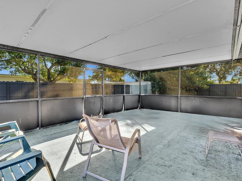 Image 25 of 28 For 17135 12th Ct