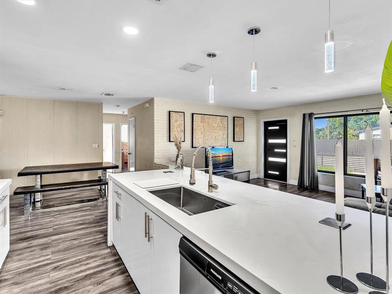 Image 9 of 28 For 17135 12th Ct