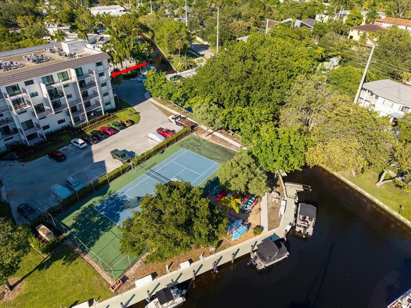 Image 23 of 36 For 900 River Reach Dr  425