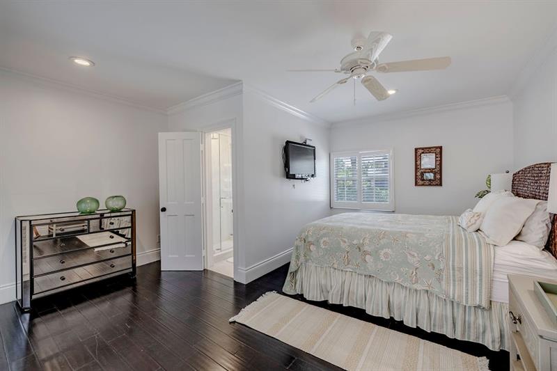 Image 27 of 36 For 166 Ocean Way