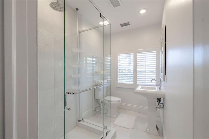 Image 28 of 36 For 166 Ocean Way