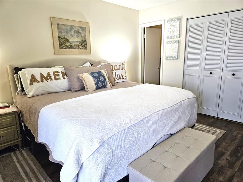 Image 13 of 33 For 17 Vista Palm Ln  202