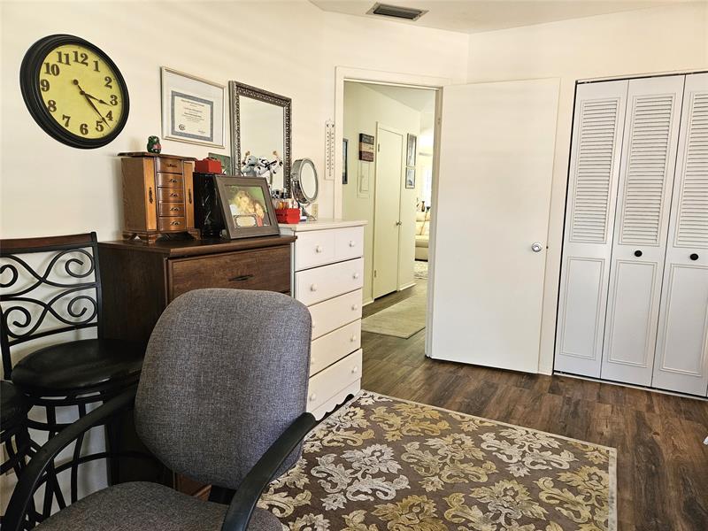 Image 18 of 33 For 17 Vista Palm Ln  202