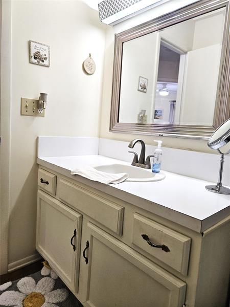 Image 21 of 33 For 17 Vista Palm Ln  202