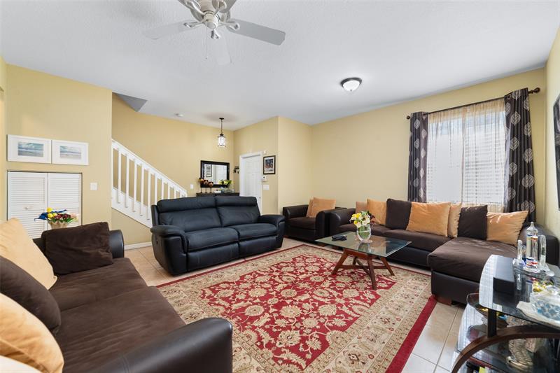 Image 5 of 28 For 8915 19th St 8915