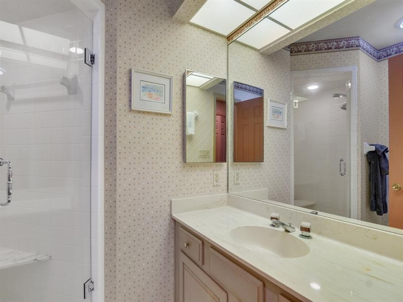 Image 21 of 37 For 5690 Highway A1a  203n