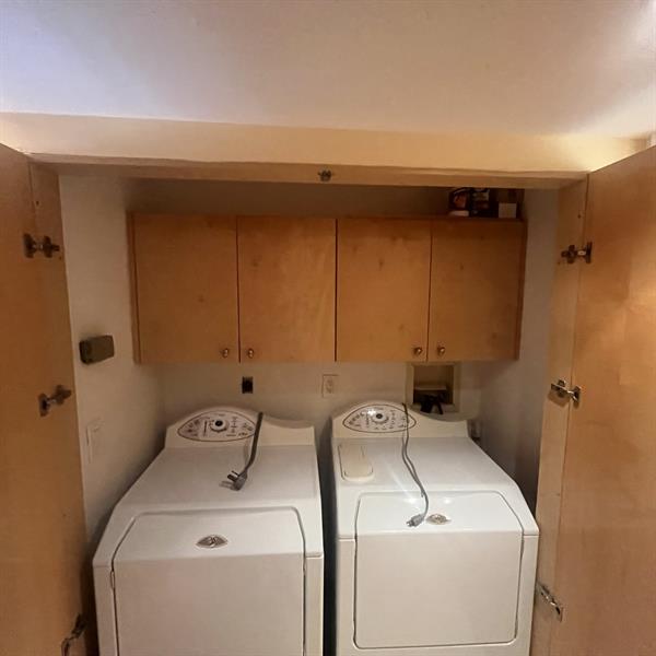 Image 11 of 14 For 19667 Turnberry Way  4j