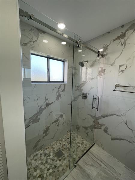 Image 13 of 32 For 7202 Primrose Ln