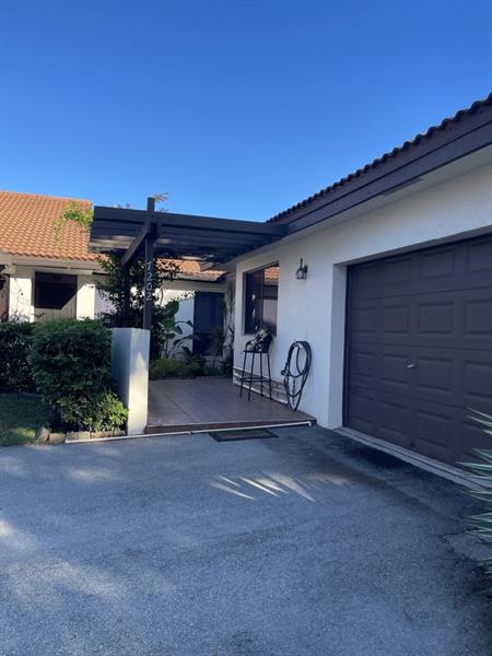 Image 5 of 32 For 7202 Primrose Ln