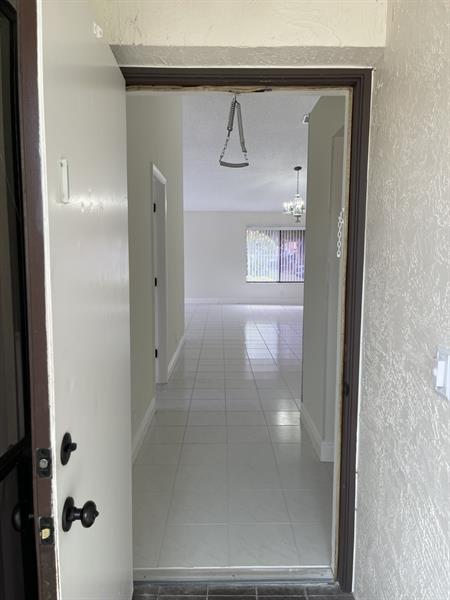 Image 6 of 32 For 7202 Primrose Ln