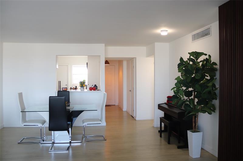 Image 10 of 33 For 1770 191st St 816