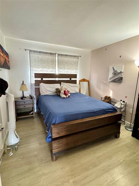 Image 15 of 33 For 1770 191st St 816