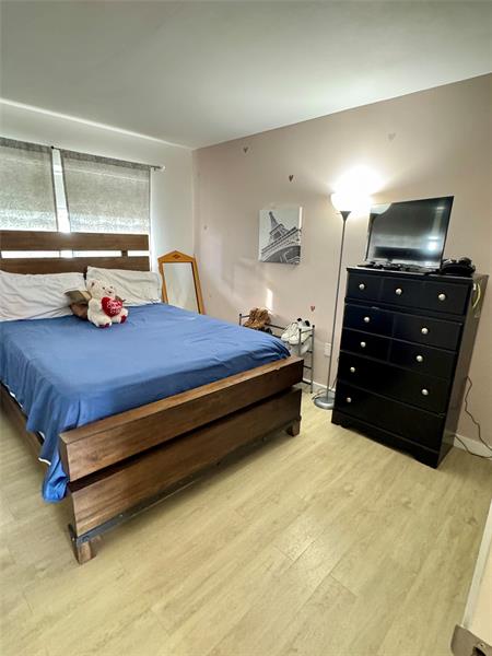 Image 16 of 33 For 1770 191st St 816