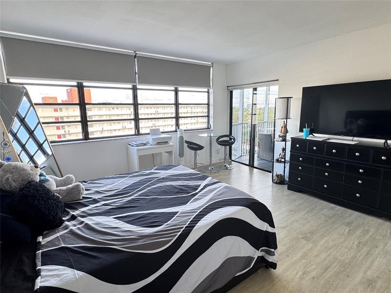 Image 22 of 33 For 1770 191st St 816