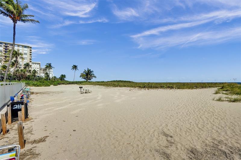 Image 26 of 35 For 6000 Ocean Blvd  4e