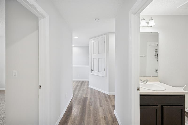 Image 33 of 41 For 3203 Turret Bay Ct