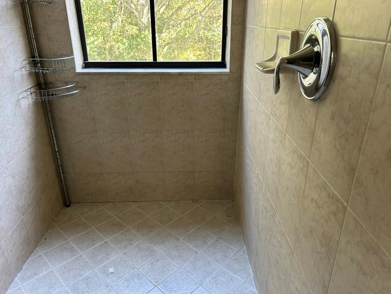 Image 29 of 43 For 6132 Grand Cypress Cir