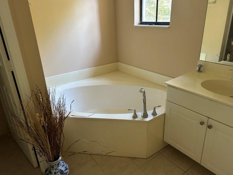 Image 40 of 43 For 6132 Grand Cypress Cir