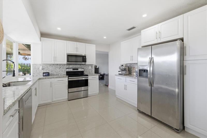 Image 10 of 32 For 8570 24th Ct