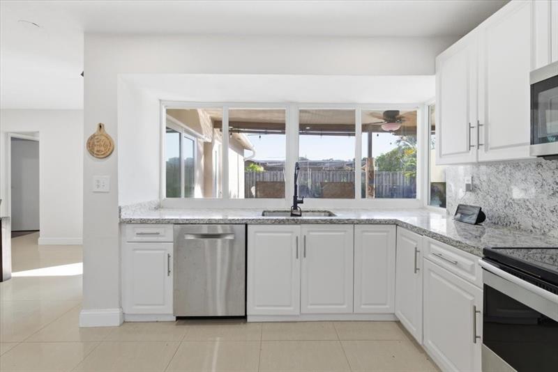 Image 11 of 32 For 8570 24th Ct