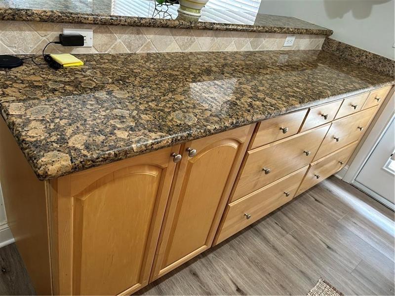 Image 11 of 16 For 2737 28th St  1w