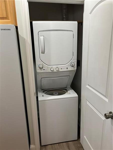 Image 14 of 16 For 2737 28th St  1w