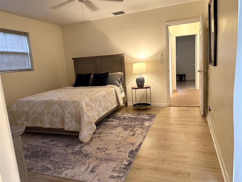 Image 16 of 42 For 4201 Thomas St