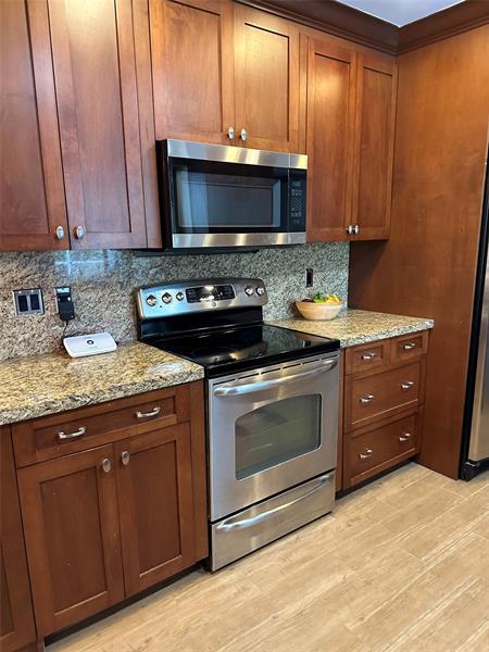 Image 9 of 42 For 4201 Thomas St