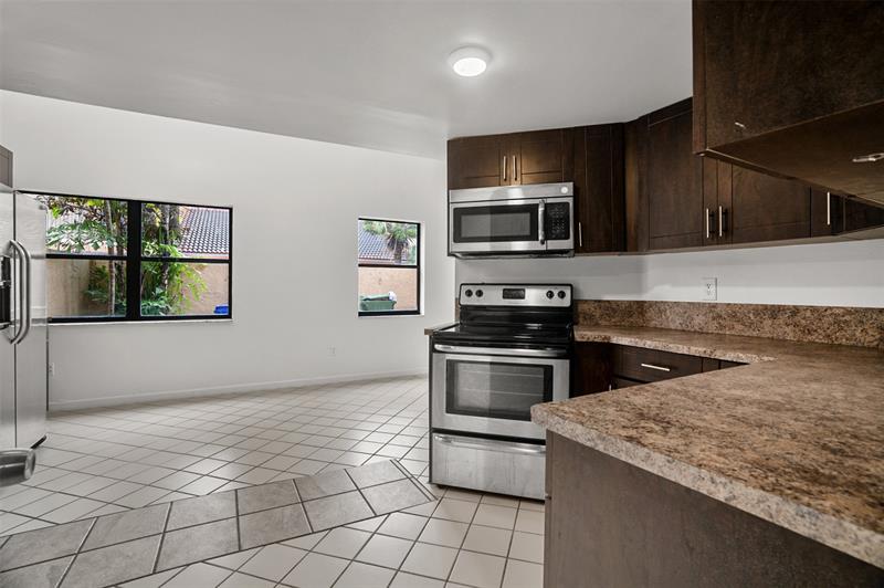 Image 19 of 41 For 1013 112th Ter